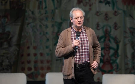 Dan Puric, scos din programul aniversar al unui colegiu din Bacău / Declic: „Are tot dreptul să vorbească, dar nu într-o școală publică”