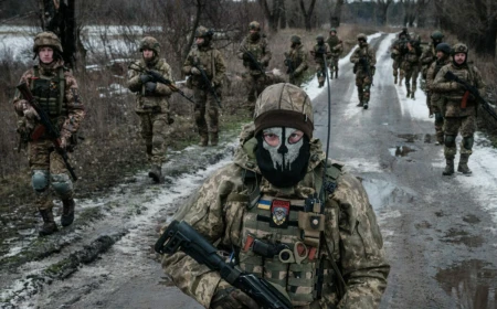 Un fermier canadian care s-a mutat cu familia în Rusia pentru a scăpa de presupusa ”decadență” a Occidentului ar putea fi dus forțat pe front în Ucraina